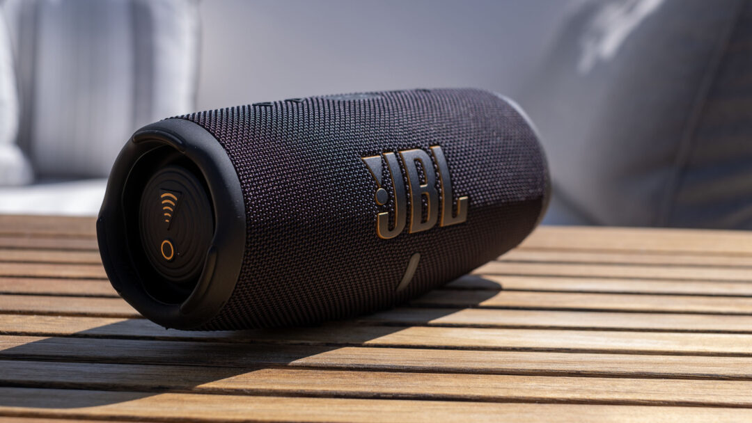 JBL Charge 5 vs JBL Charge 6 comparativa JBL Charge 5 vs JBL Charge 6 diferencias