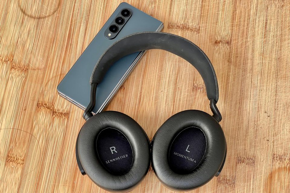 Sennheiser Momentum 4 vs Soundcore Space Q45 vs Sony WH-1000XM5 comparativa Sennheiser Momentum 4 vs Soundcore Space Q45 vs Sony WH-1000XM5 diferencias